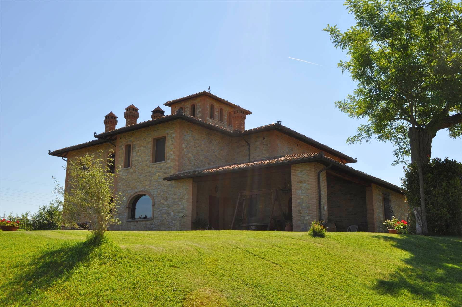 Boerderij / Rustico Rustico casale te koop in Castiglione Del Lago  in Castiglione Del Lago — foto 2