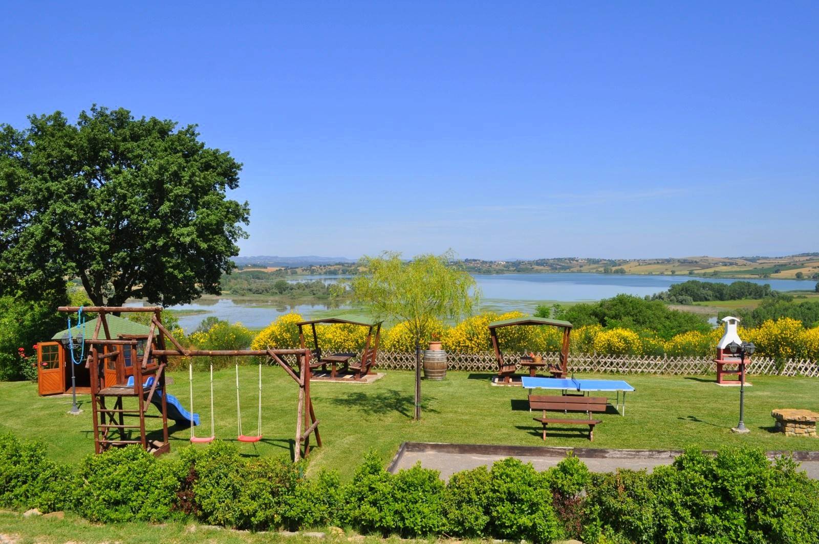 Boerderij / Rustico Rustico casale te koop in Castiglione Del Lago  in Castiglione Del Lago — foto 7