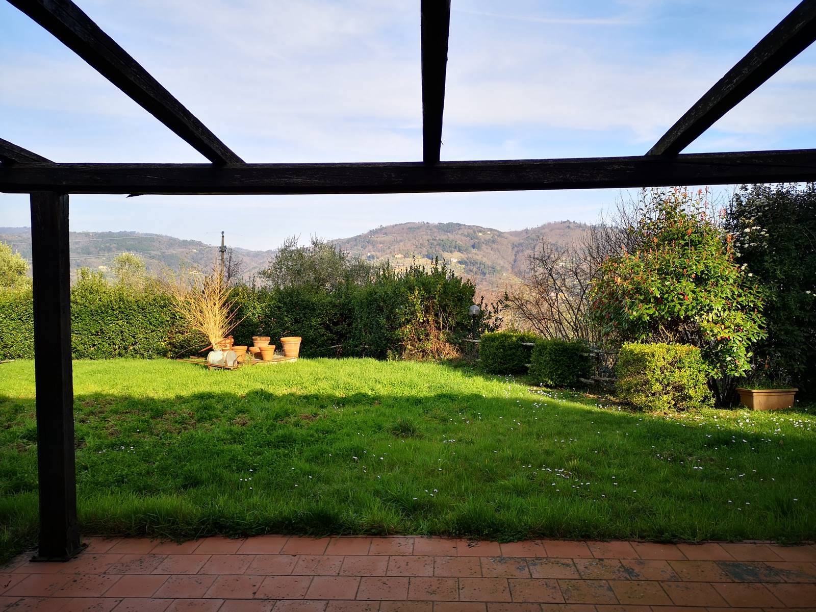 Gerenoveerd landhuis met zwembad en weids uitzicht in Pescia - Foto 4