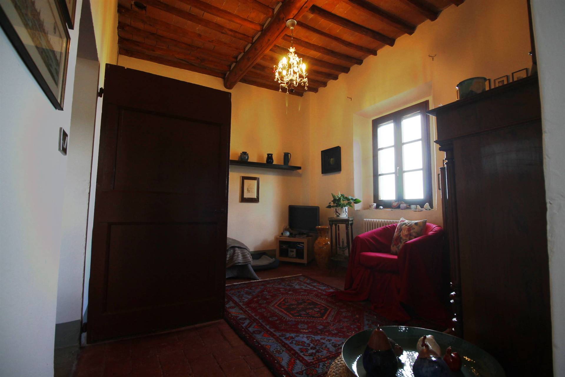 Landhuis met twee appartementen en panoramisch uitzicht in Lamporecchio - Foto 4