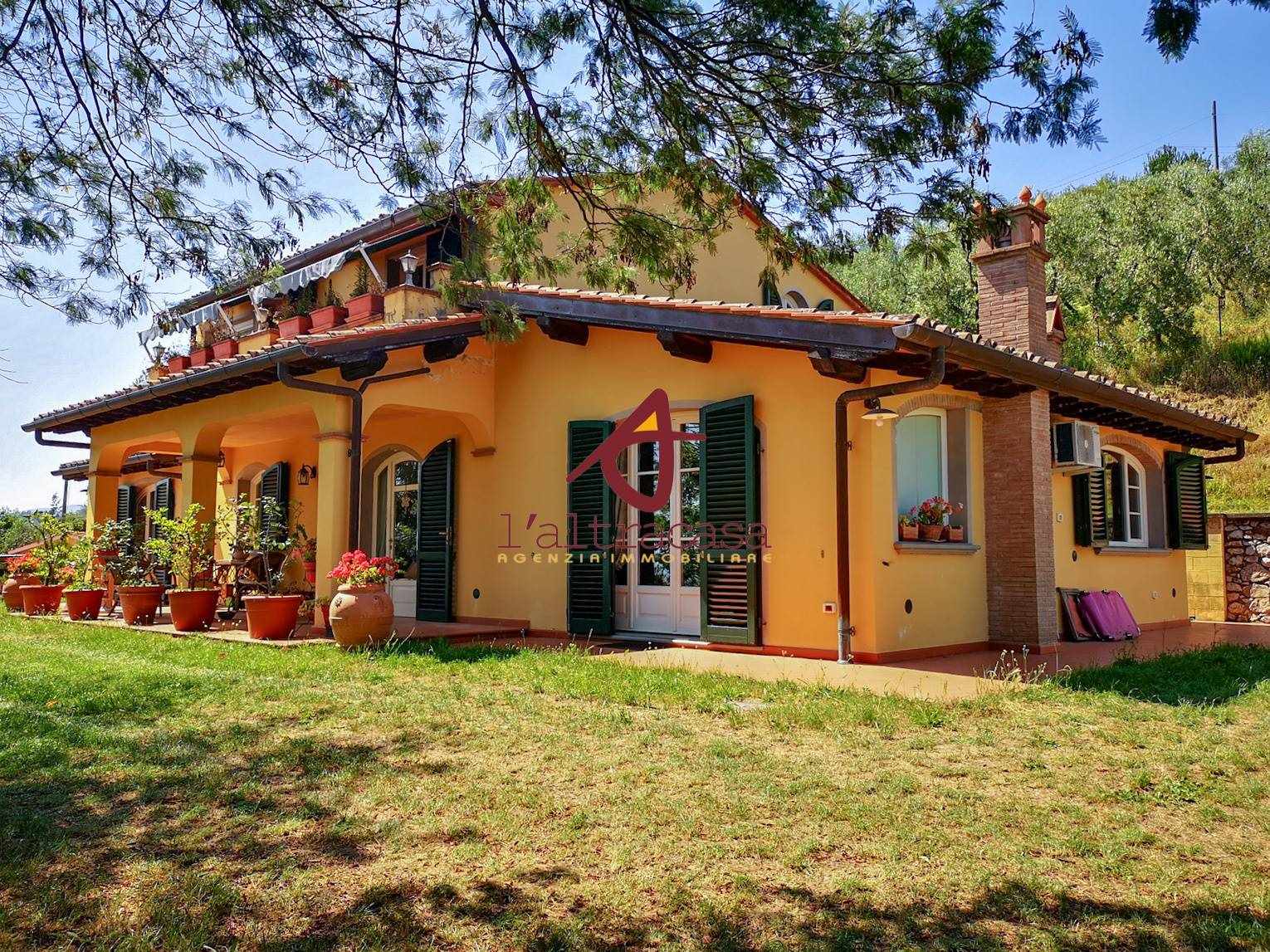 Villa in Massa e Cozzile met panoramisch uitzicht en olijfgaard - Foto 5
