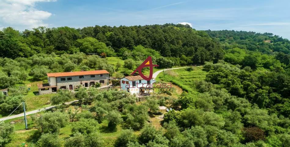 Rustico met zwembad en panoramisch uitzicht bij Pescia - Foto 2