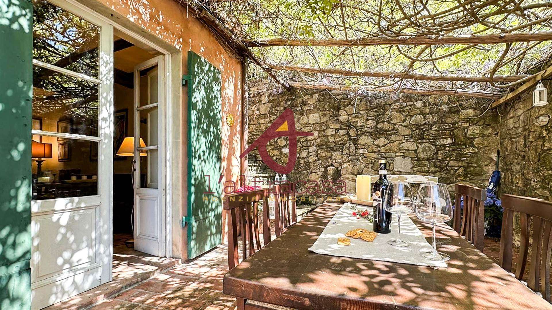 Boerderij / Rustico KARAKTERISTIEKE BOERDERIJ MET PANORAMA in Lucca — foto 5