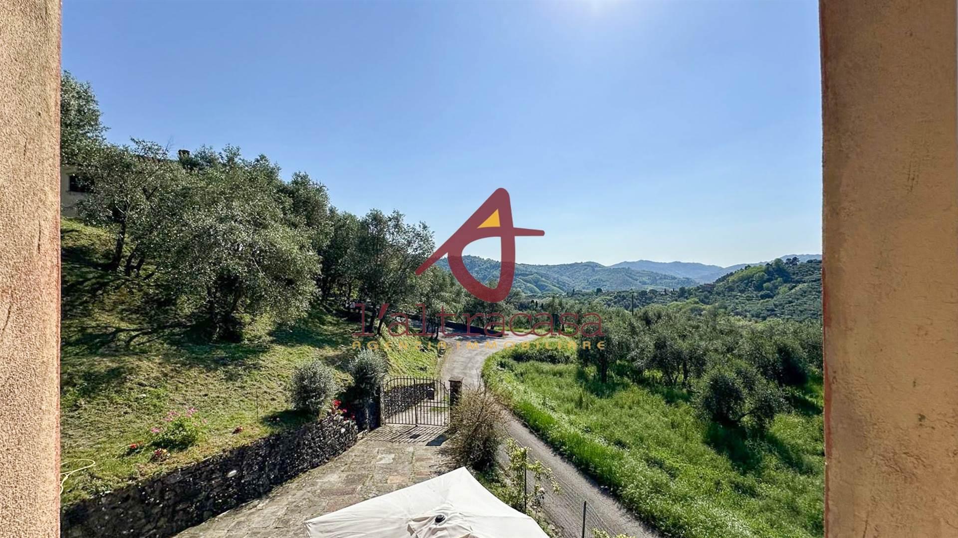Boerderij / Rustico KARAKTERISTIEKE BOERDERIJ MET PANORAMA in Lucca — foto 8