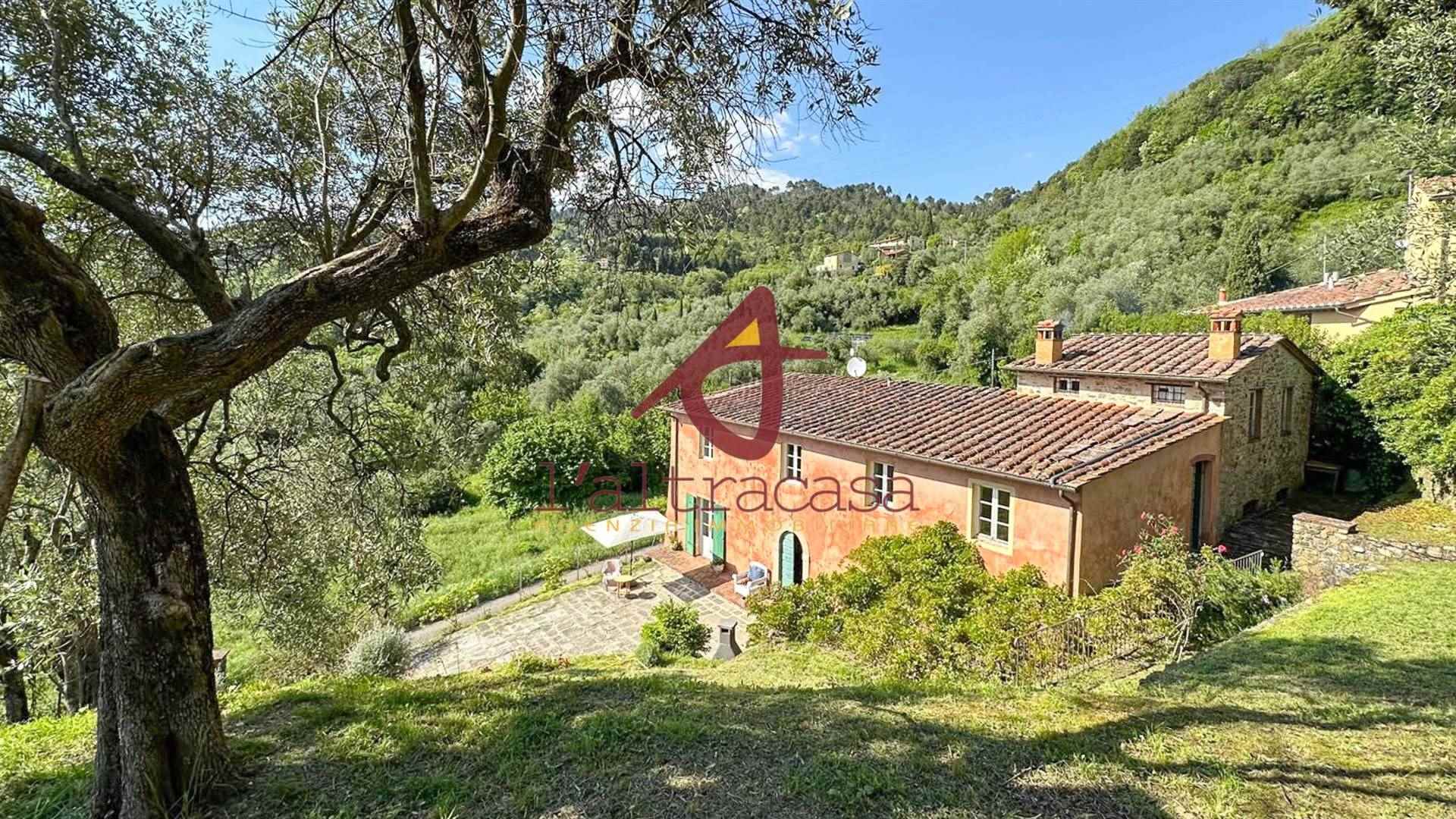Boerderij / Rustico KARAKTERISTIEKE BOERDERIJ MET PANORAMA in Lucca — foto 2