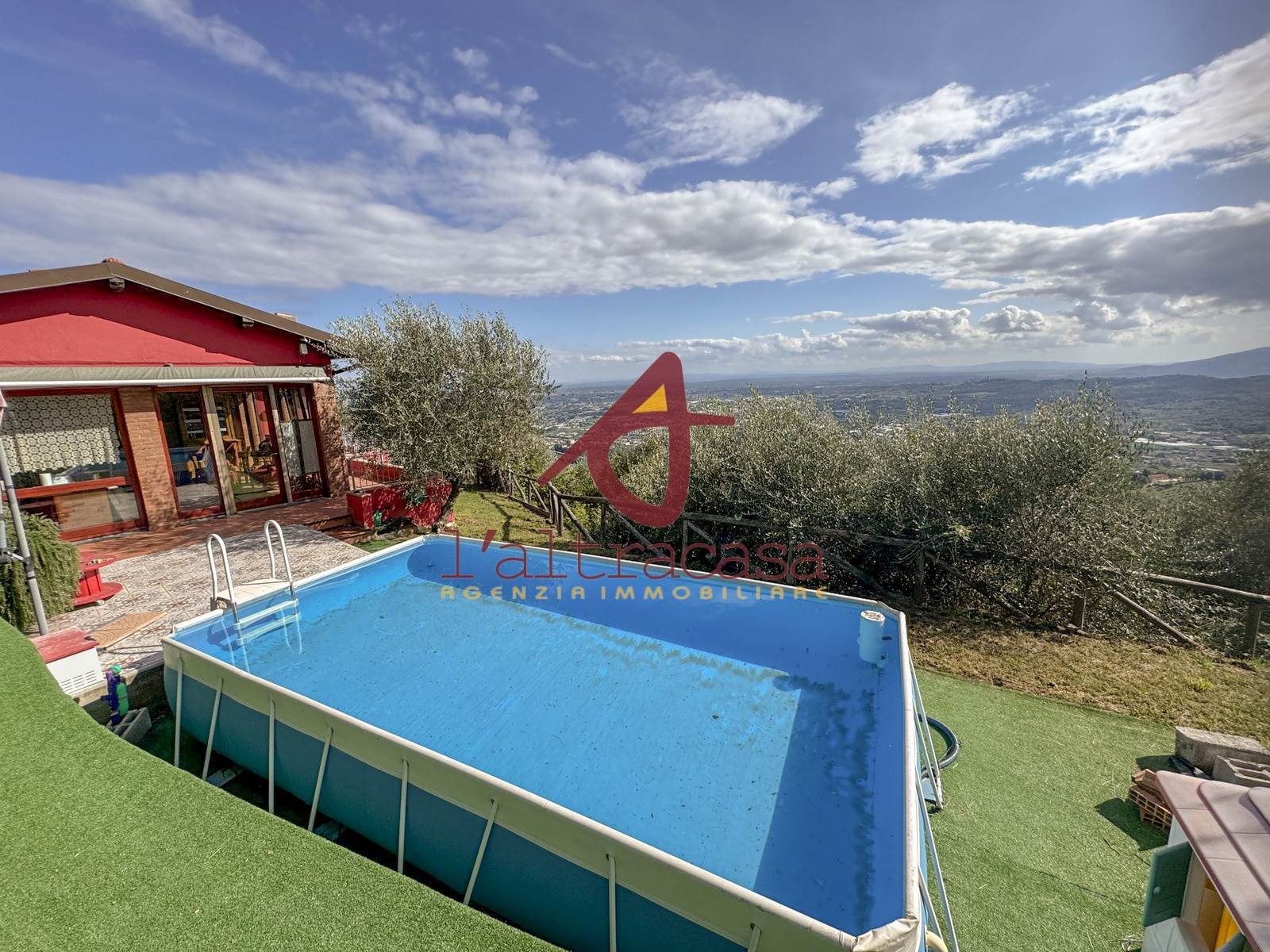Vrijstaande woning met panoramisch uitzicht in Pescia - Foto 5