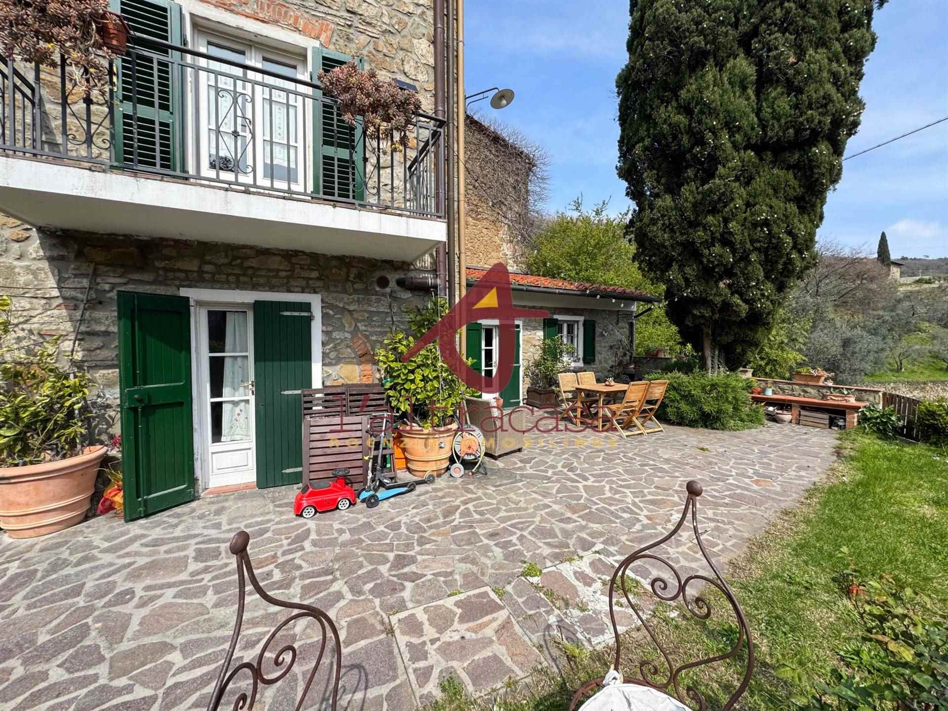 Landelijk gelegen rustico in Lamporecchio met tuin en olijfgaard - Foto 5