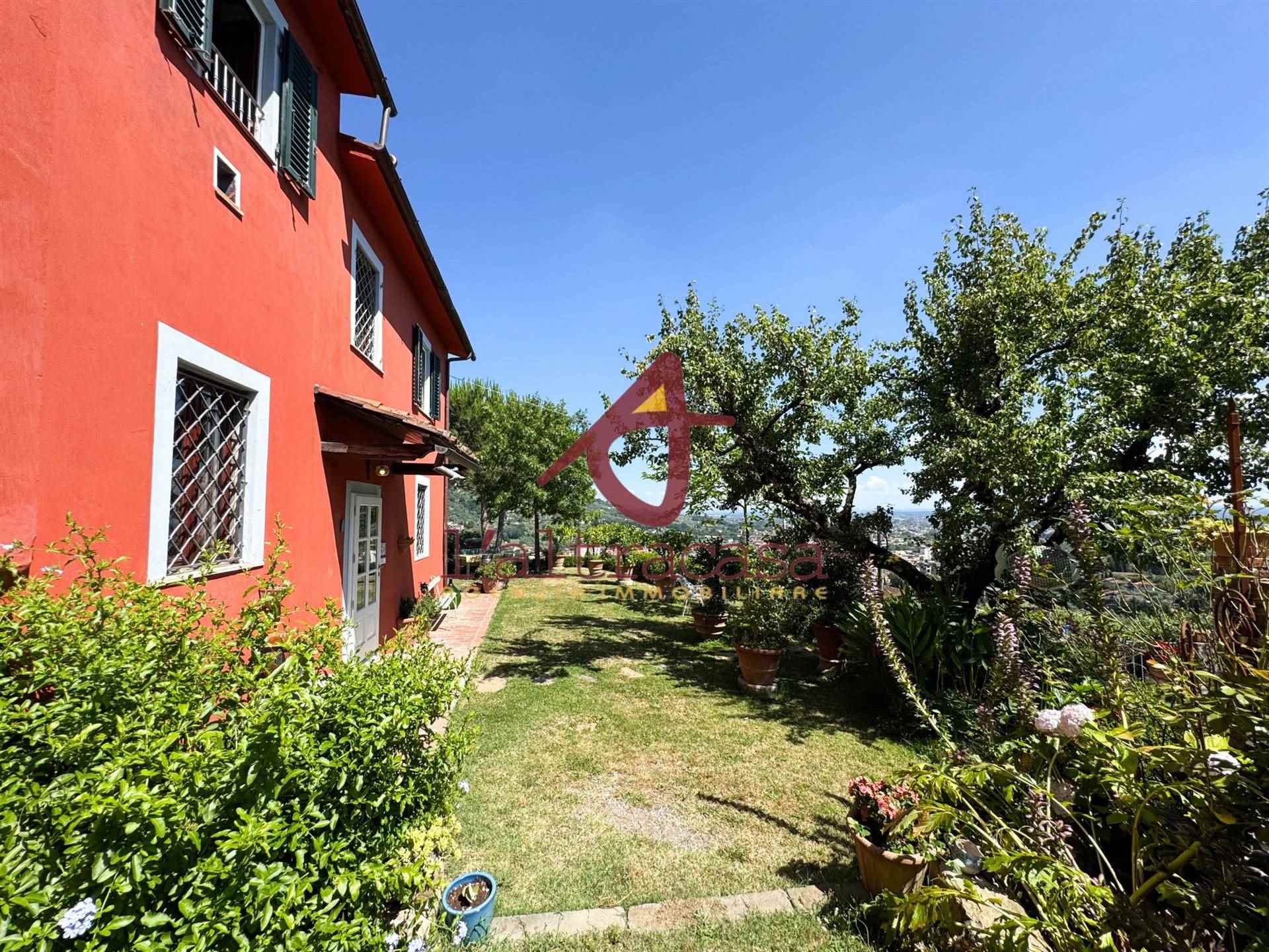 Boerderij / Rustico Karakteristieke Toscaanse boerderij met uitzicht bij Pescia in Pescia — foto 4