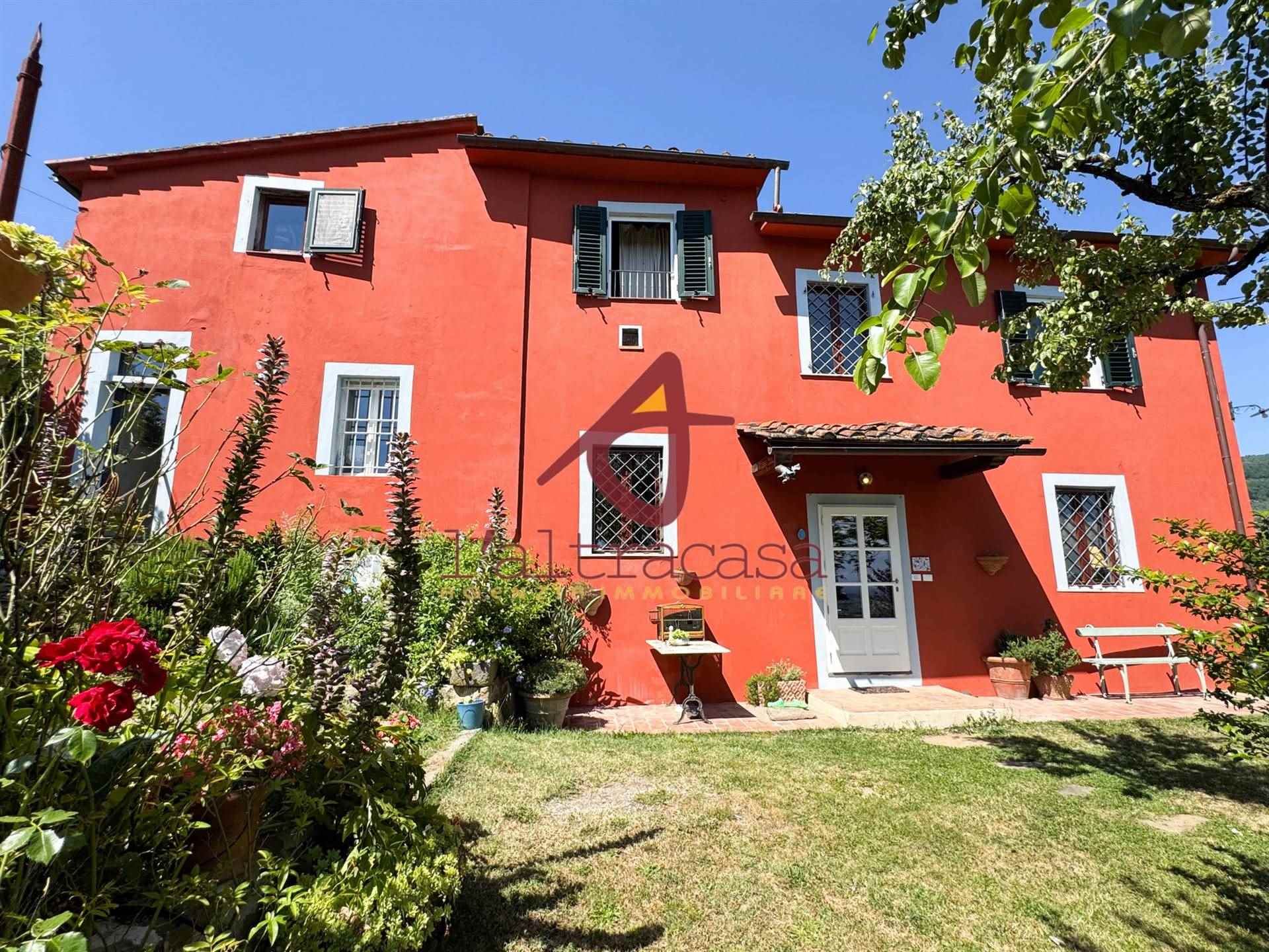 Boerderij / Rustico Karakteristieke Toscaanse boerderij met uitzicht bij Pescia in Pescia — foto 3
