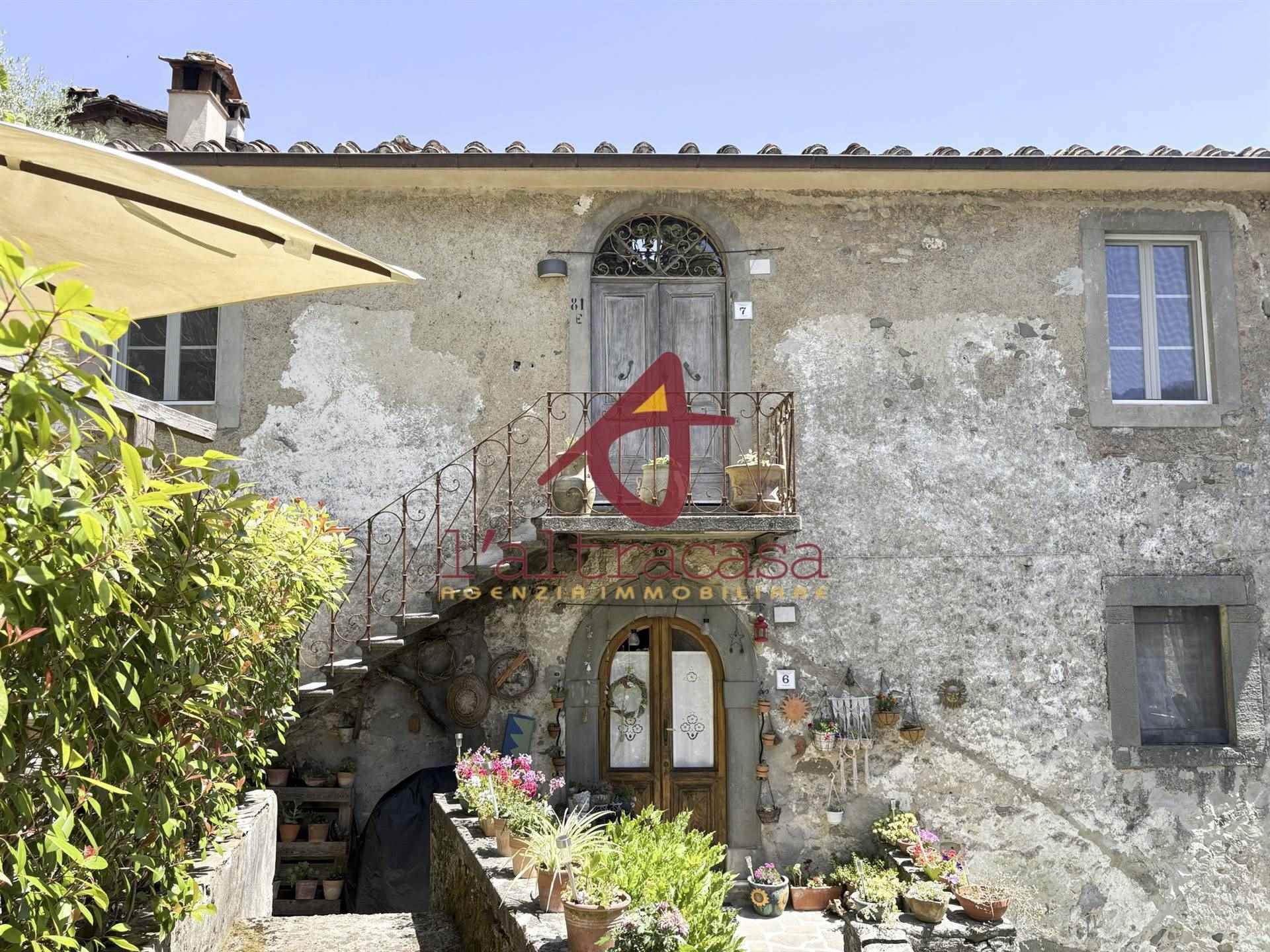 Vrijstaande woning in historisch centrum Pescaglia - Foto 3