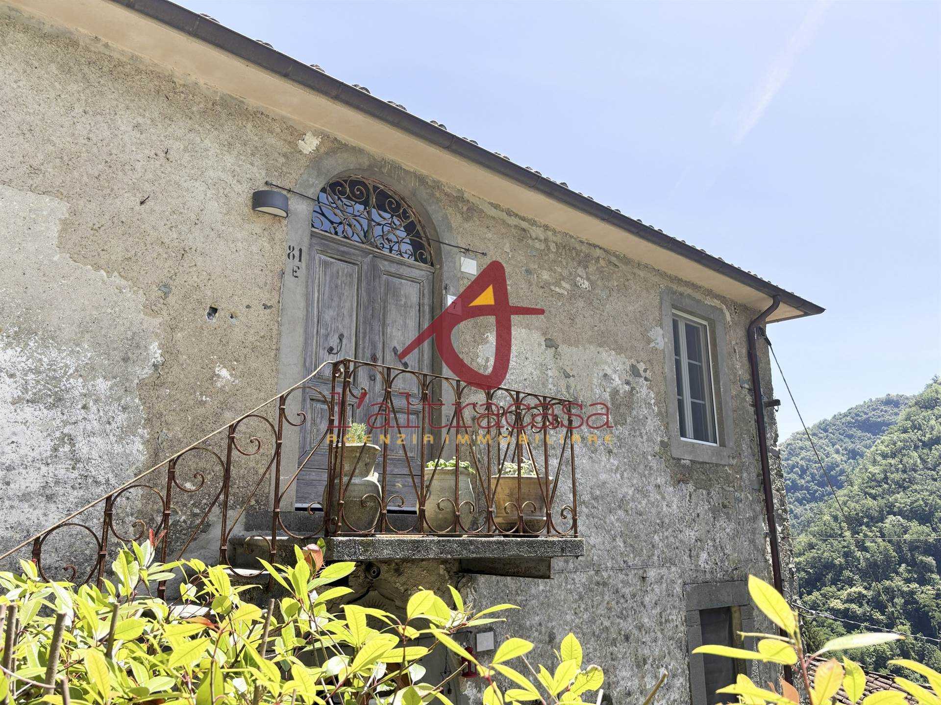 Vrijstaande woning in historisch centrum Pescaglia - Foto 5
