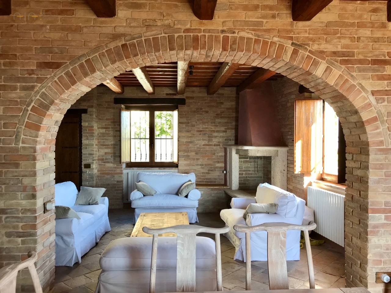 Gerestaureerd landhuis met panoramisch uitzicht in Montedinove - Foto 5