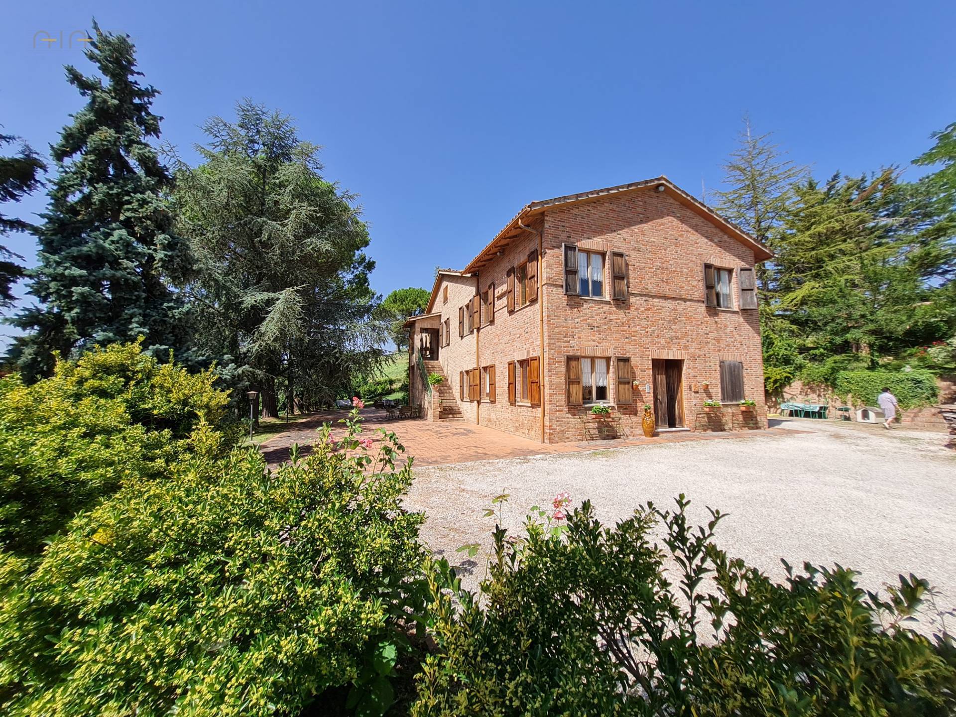 Landhuis met potentieel in San Ginesio, nabij de Sibillini - Foto 2