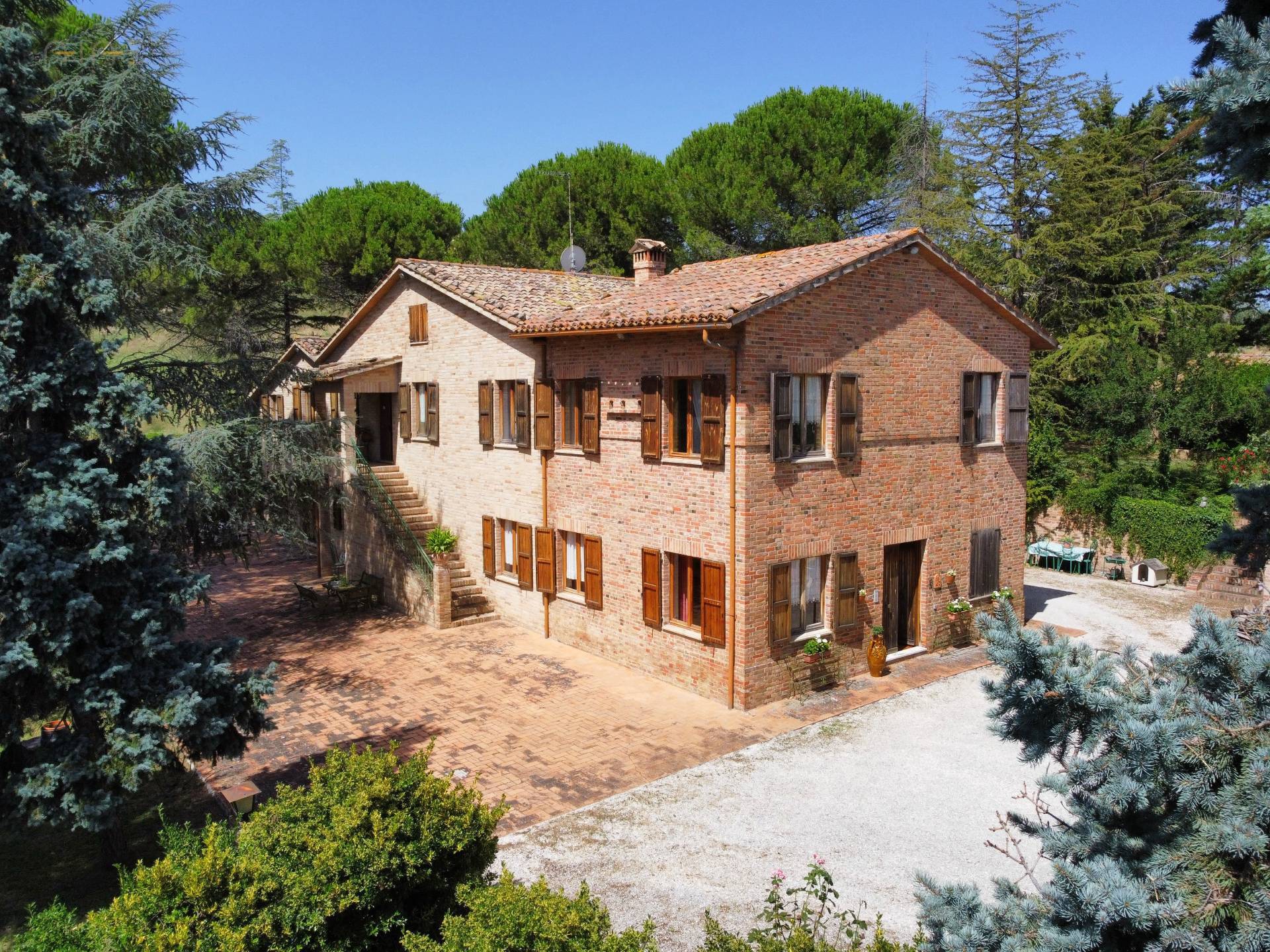 Landhuis met potentieel in San Ginesio, nabij de Sibillini - Foto 3