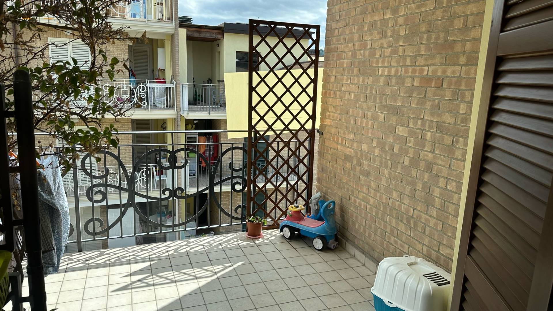 Appartement Appartement met twee terrassen en dakterras in Grottammare in Grottammare — foto 4