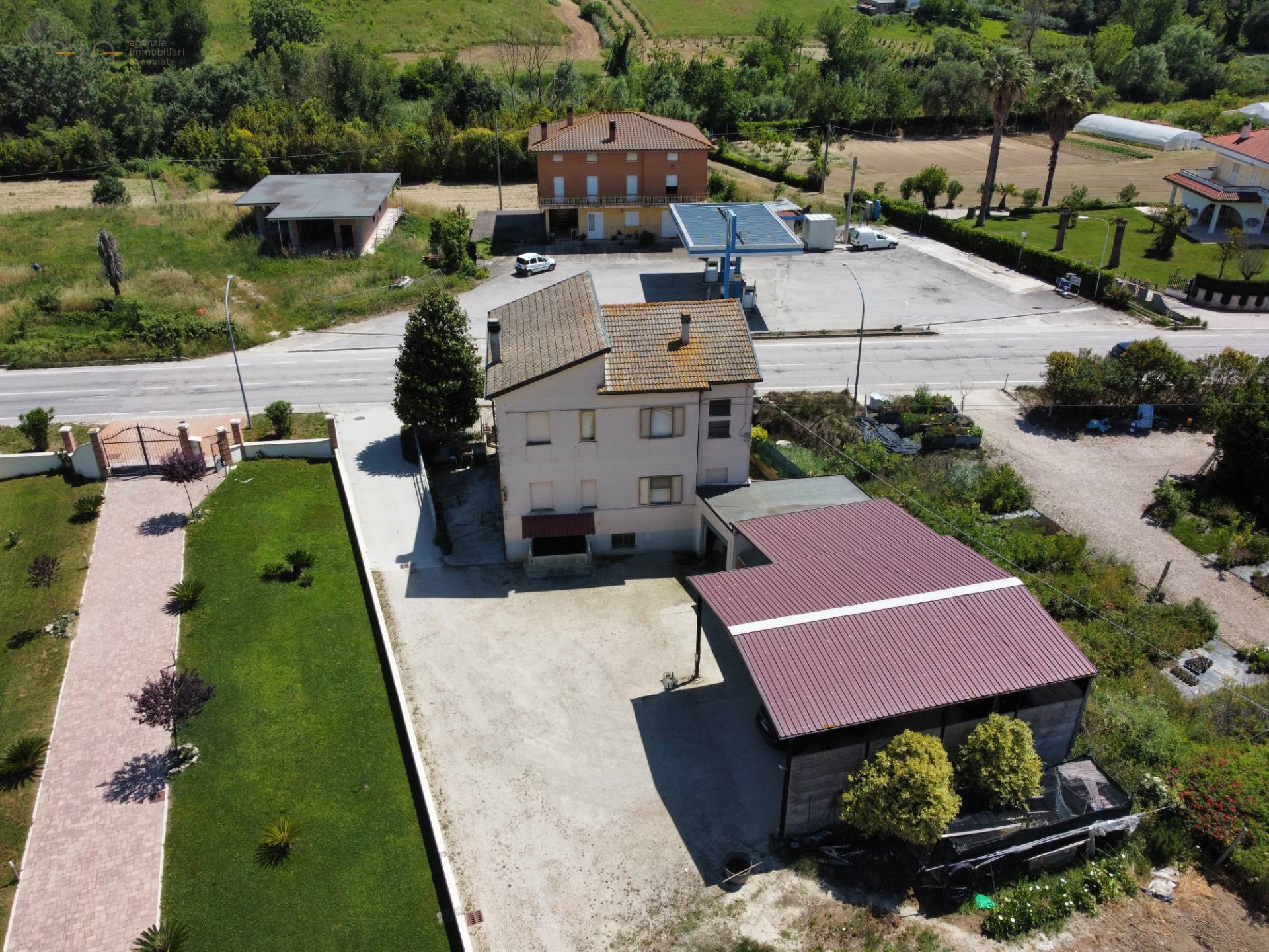 Landelijk rustico met grond en wijngaard in Ripatransone - Foto 3