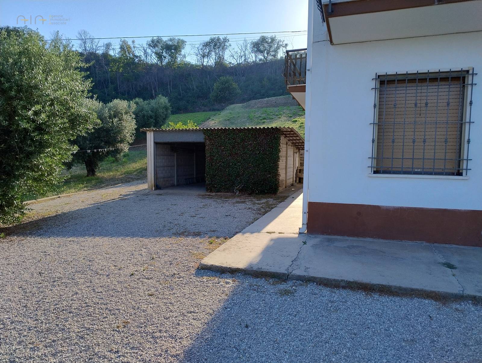 Vrijstaande woning met zeezicht in Massignano - Foto 5