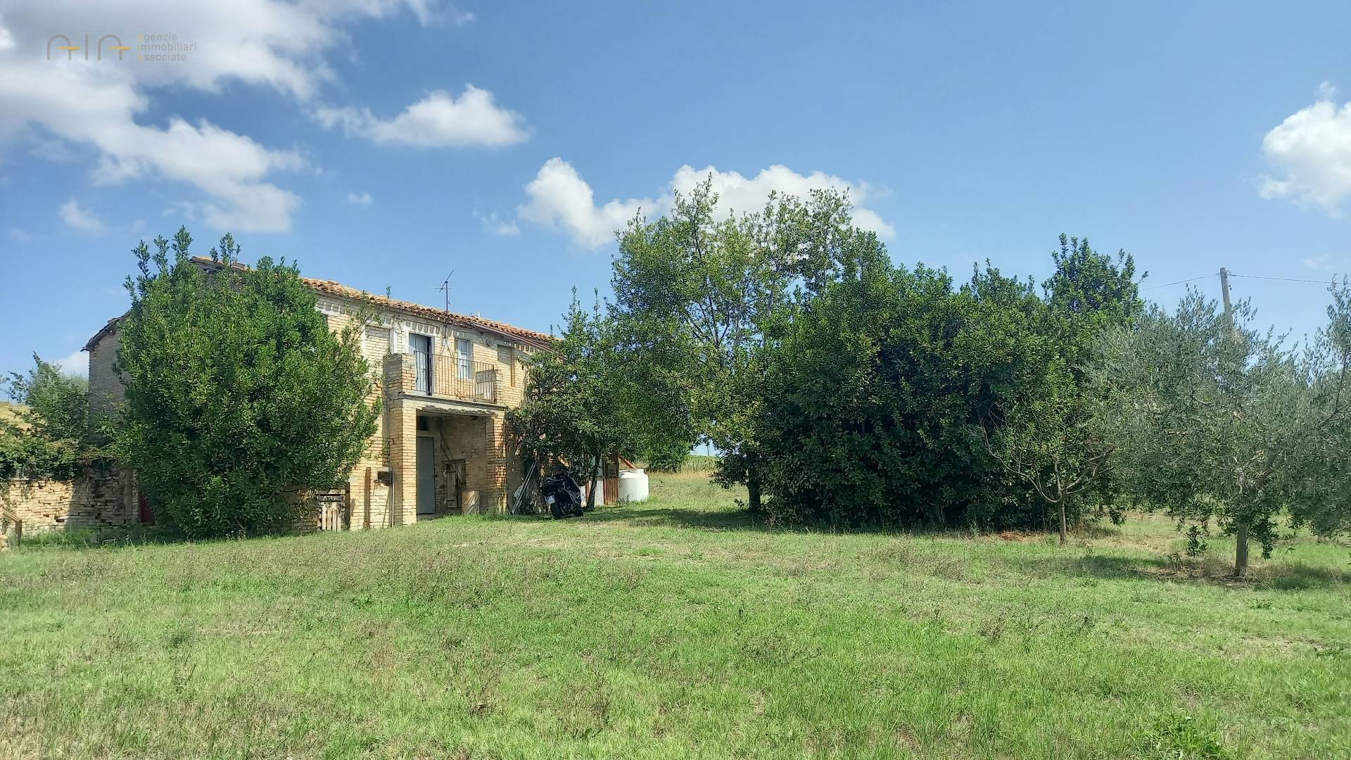 Landhuis met grond en zwembad in Offida, Marche - Foto 5