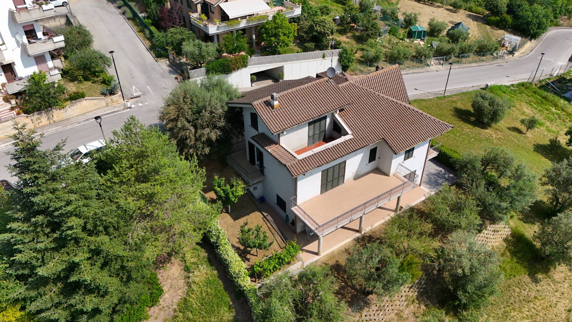 Vrijstaande woning Villa singola in vendita a Rotella - Centrale / Centro Storico Cod. 33500 in Rotella — foto 3