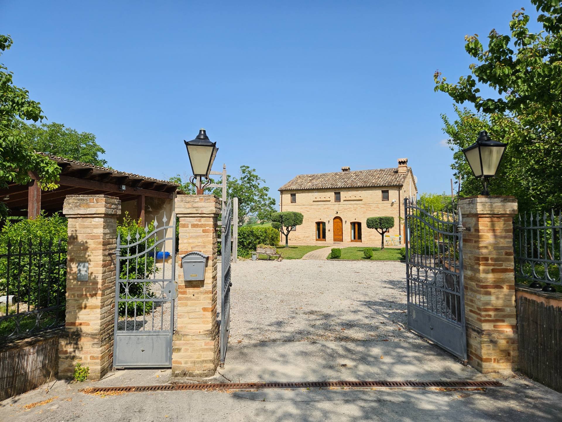 Boerderij / Rustico Casale Colonico Rustico te koop in Loro Piceno in Loro Piceno — foto 8