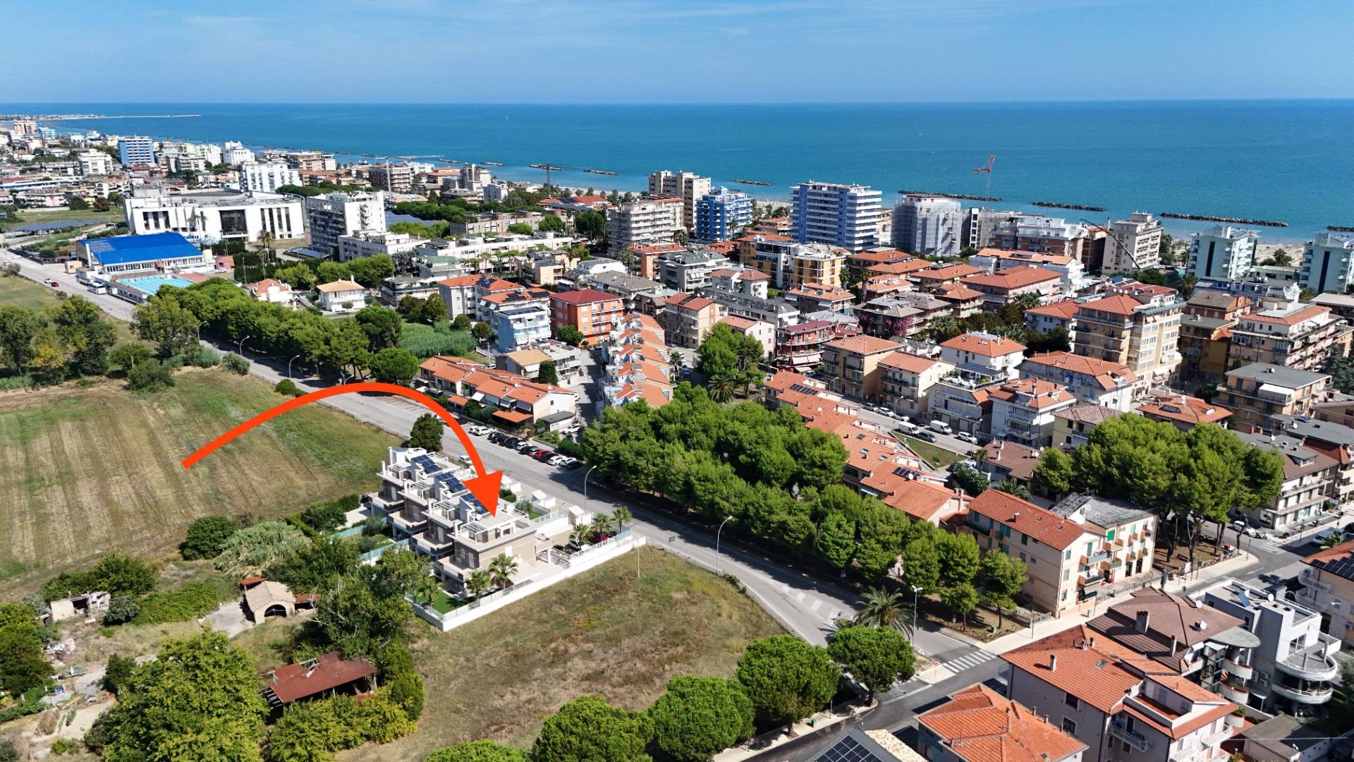 Rijtjeshuis / Tussenwoning Rijtjeshuis met tuin en terrassen in San Benedetto del Tronto in San Benedetto del Tronto — foto 4