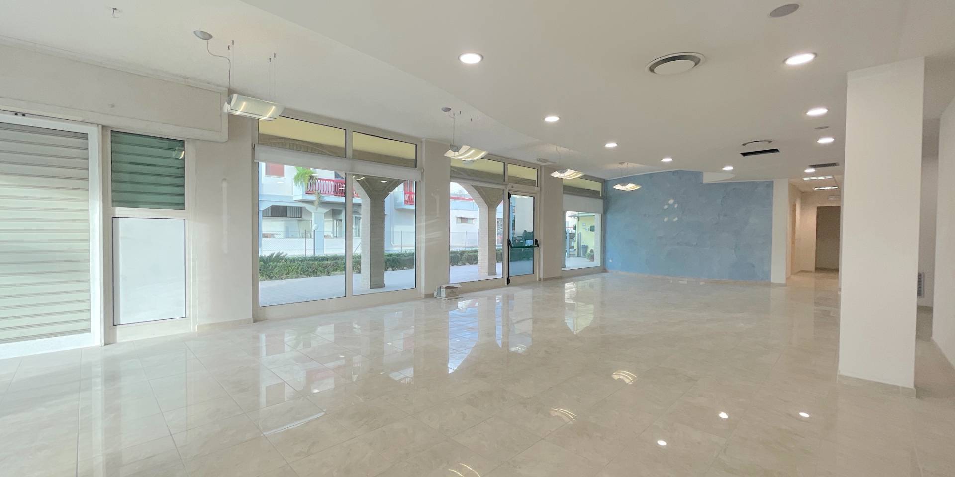 Commerciële ruimte van 170 m² in Monteprandone - Foto 5