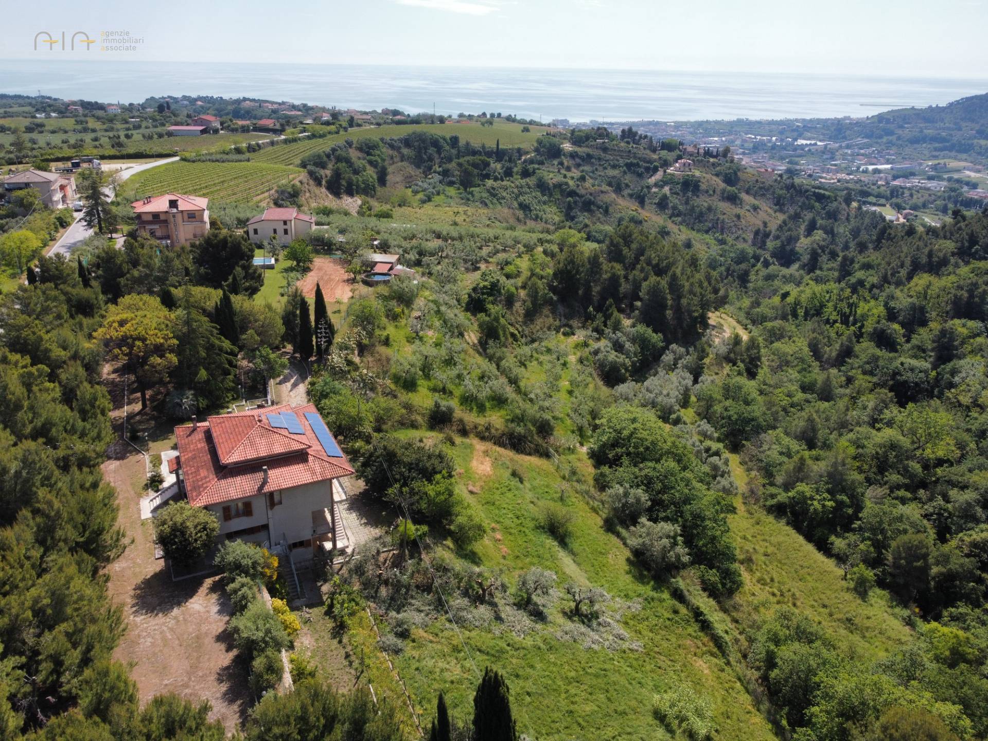 Vrijstaande woning Villa singola in vendita a Grottammare - Collinare (zona di campagna interna) in Grottammare — foto 5