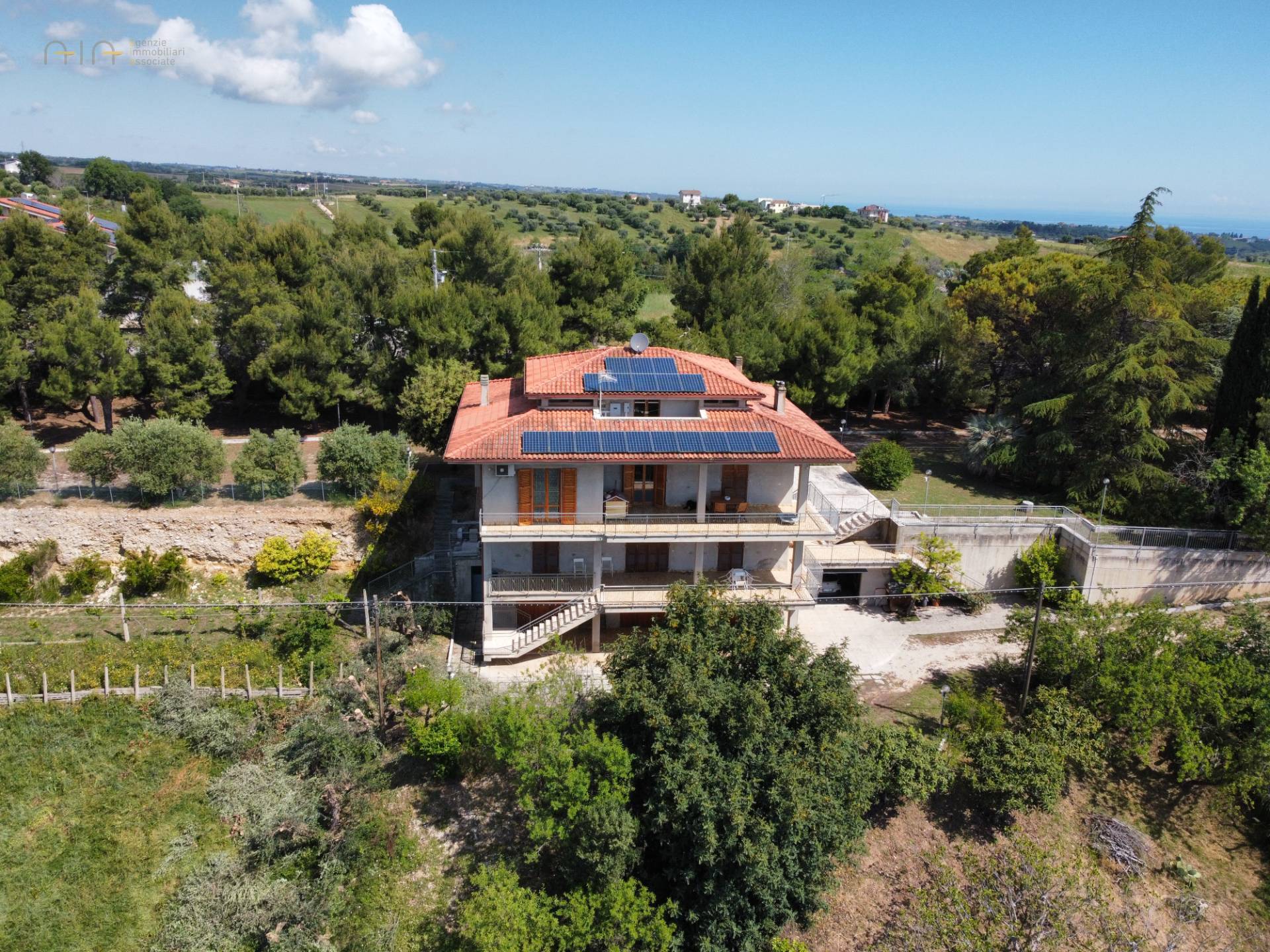 Vrijstaande woning Villa singola in vendita a Grottammare - Collinare (zona di campagna interna) in Grottammare — foto 7