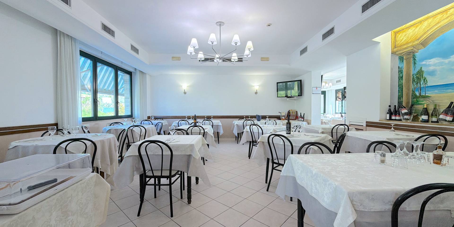 Vrijstaande woning Hotel - residentie te koop in Massignano - Marina Di Massignano (kustgebied) in Massignano — foto 3