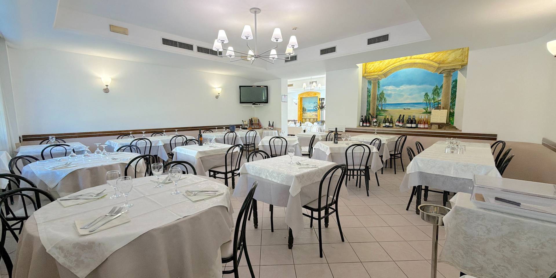 Vrijstaande woning Hotel - residentie te koop in Massignano - Marina Di Massignano (kustgebied) in Massignano — foto 4