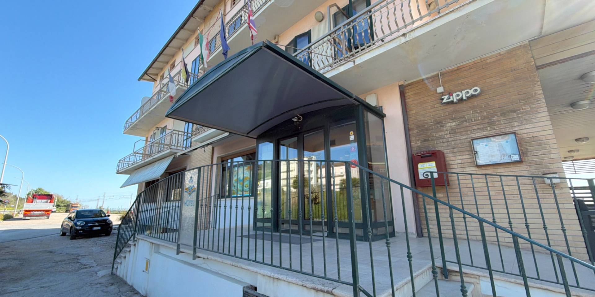 Vrijstaande woning Hotel - residentie te koop in Massignano - Marina Di Massignano (kustgebied) in Massignano — foto 7