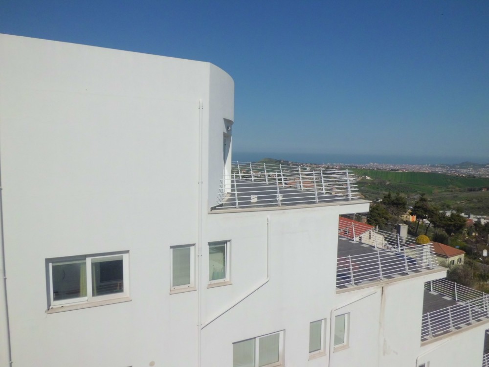 Appartement Luxe appartement met spectaculair uitzicht op zee en bergen in Citta Sant Angelo — foto 3