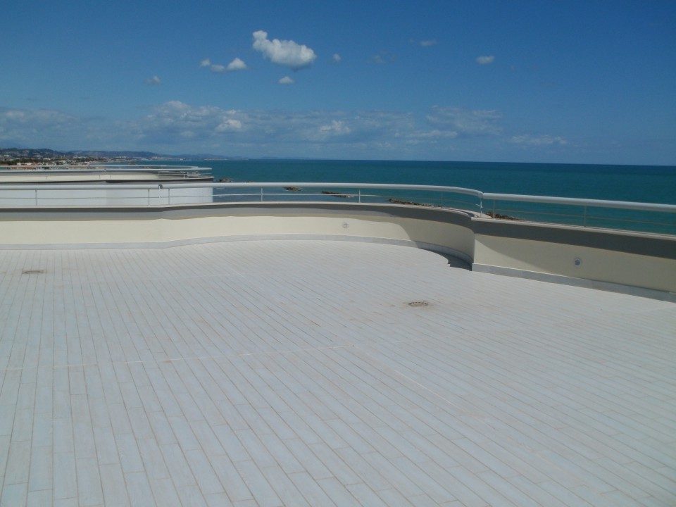 Appartementen in complex aan het strand - Foto 5