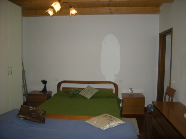 Rijtjeshuis / Tussenwoning Townhouse in Osimo — foto 6