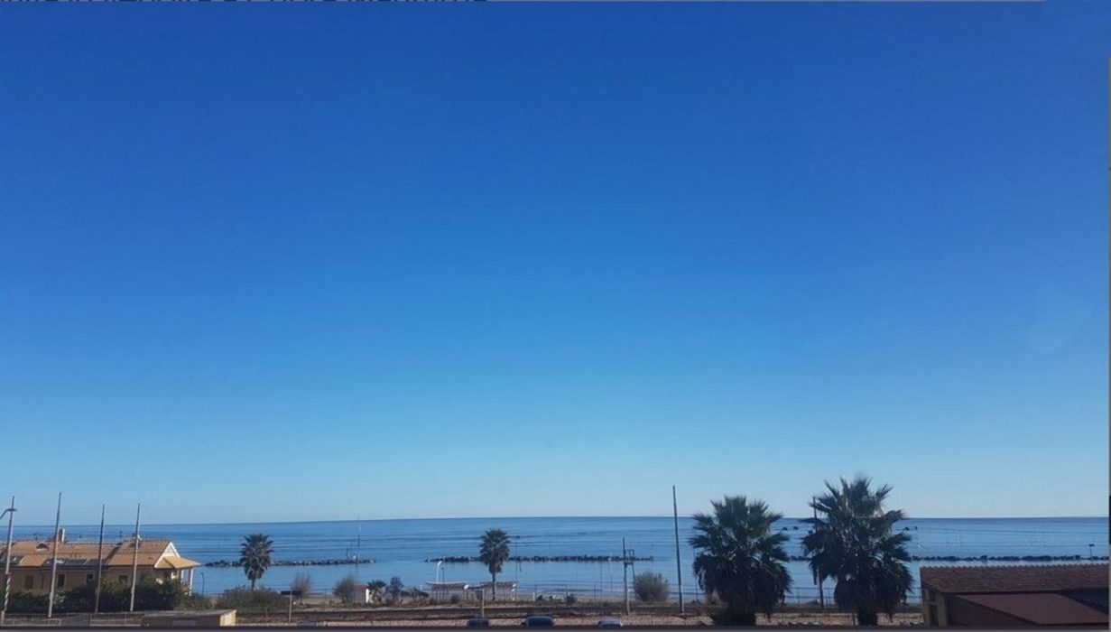 Villa / Landhuis Dubbel appartement geschikt voor commercieel gebruik aan de kust van de Riviera delle Palme in Cupra Marittima — foto 4