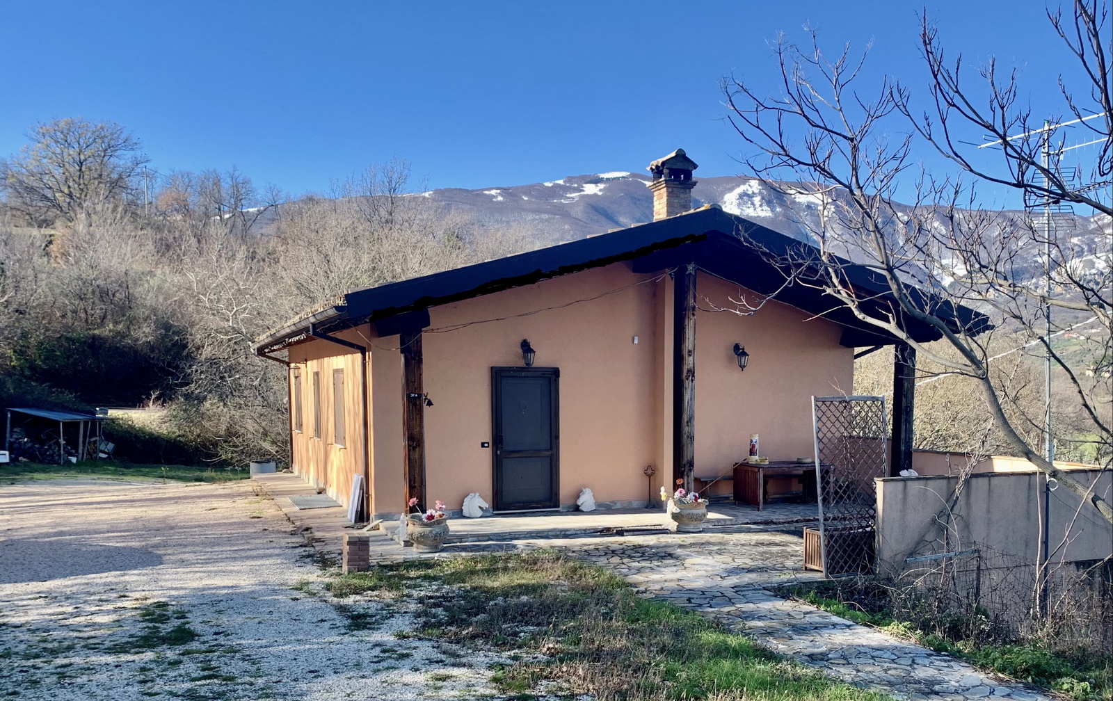 Vrijstaande woning Landhuis met olijfgaard en bos in Civitaquana, Abruzzo in Civitaquana — foto 2