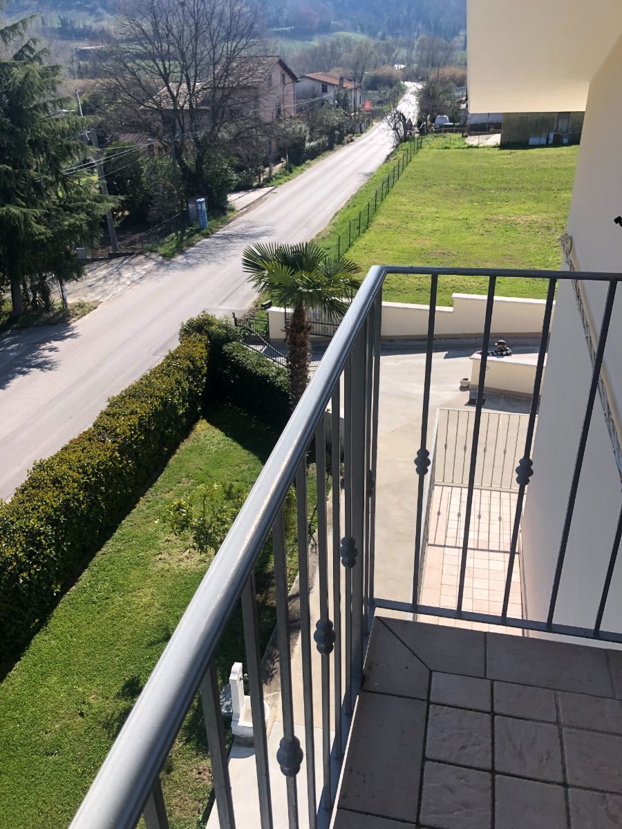 Villa / Landhuis Ruime villa met tuin en terras nabij Tollo, Abruzzo in Tollo — foto 3
