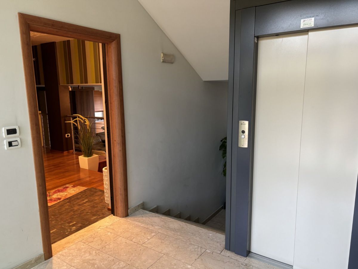 Luxe gemeubileerd duplex appartement met tuin en garage - Foto 5