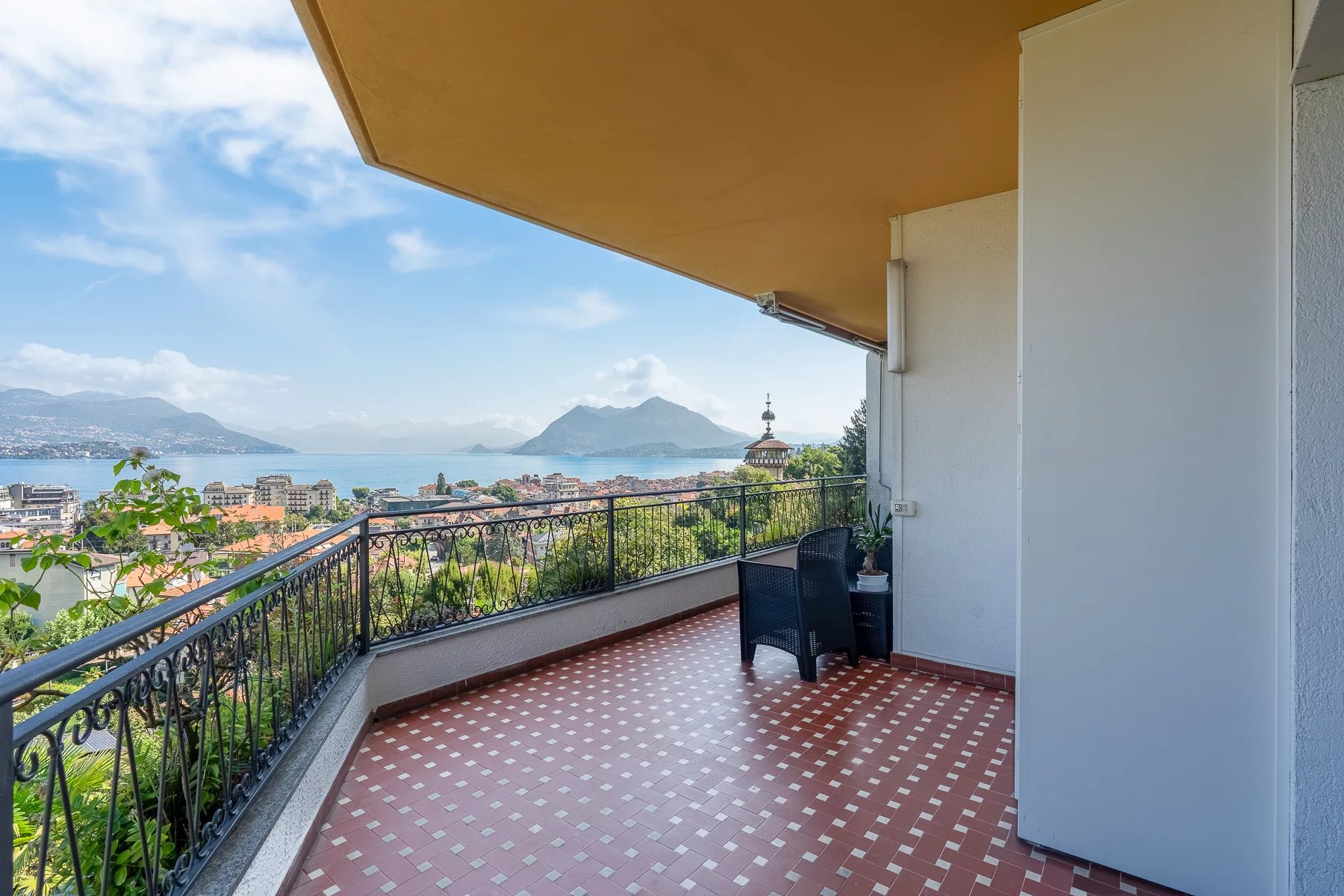 Appartement Panoramisch appartement met uitzicht op het meer in Stresa — foto 5