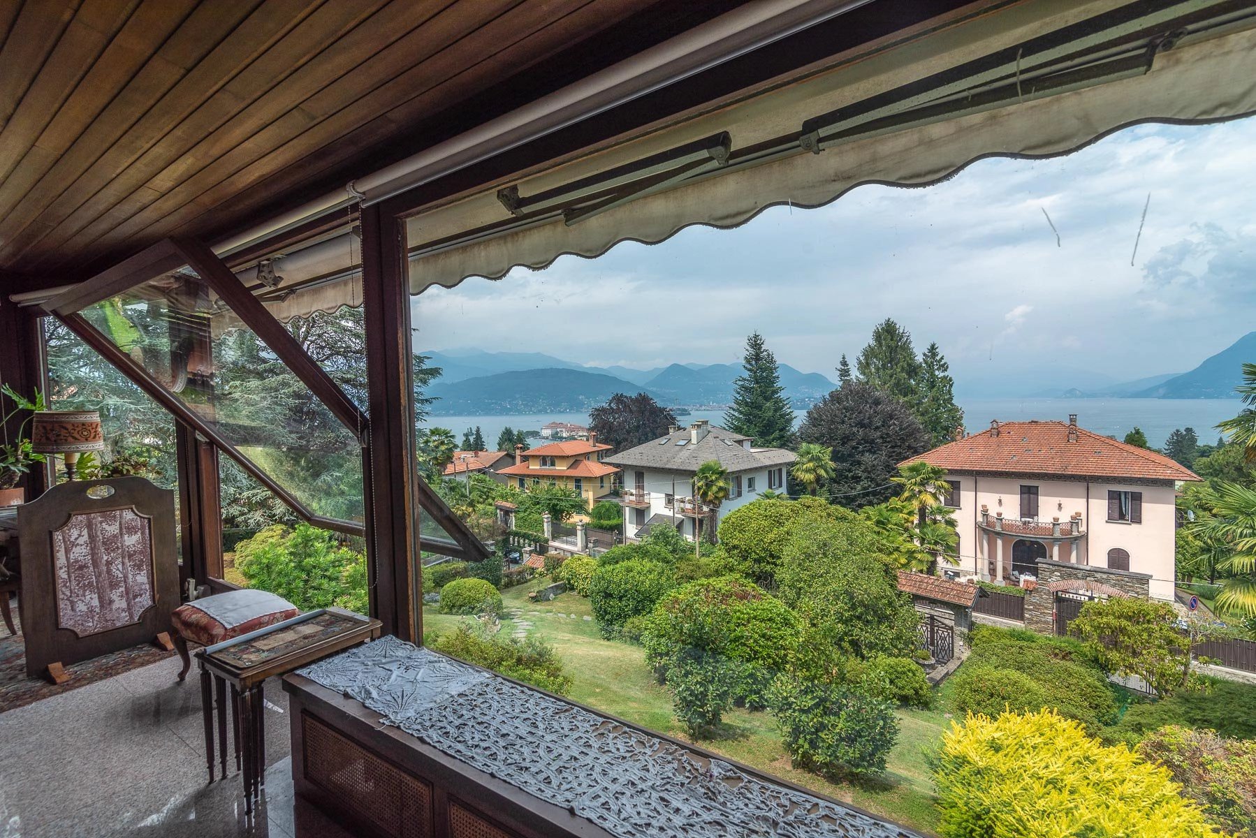 Villa signorile B&B in vendita a Stresa con giardino - Foto 5