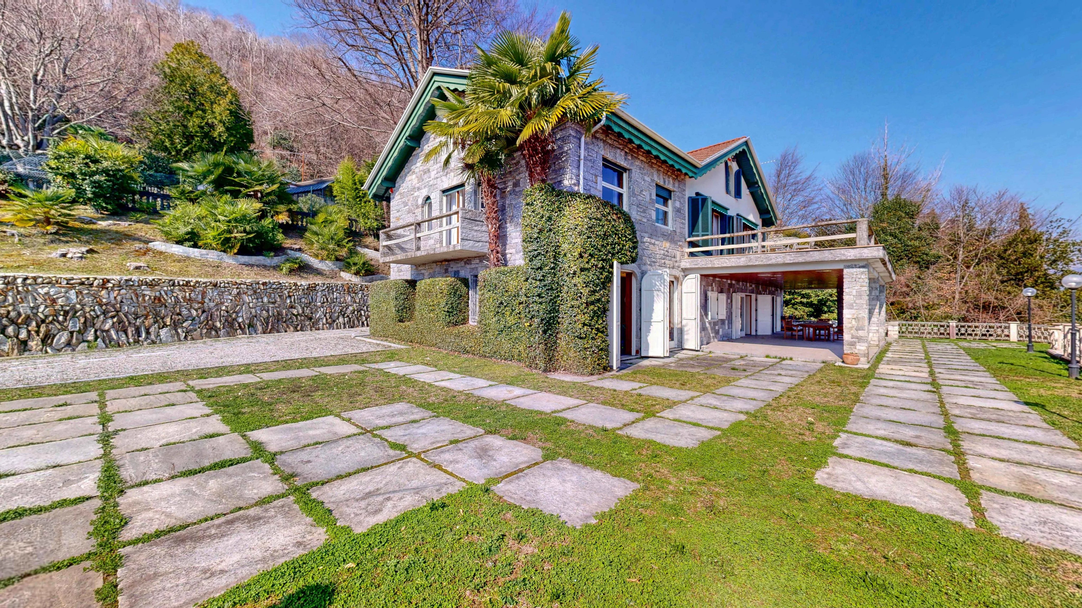 Villa / Landhuis Prestigieuze villa te koop in Belgirate met privéstrand. in Belgirate — foto 6
