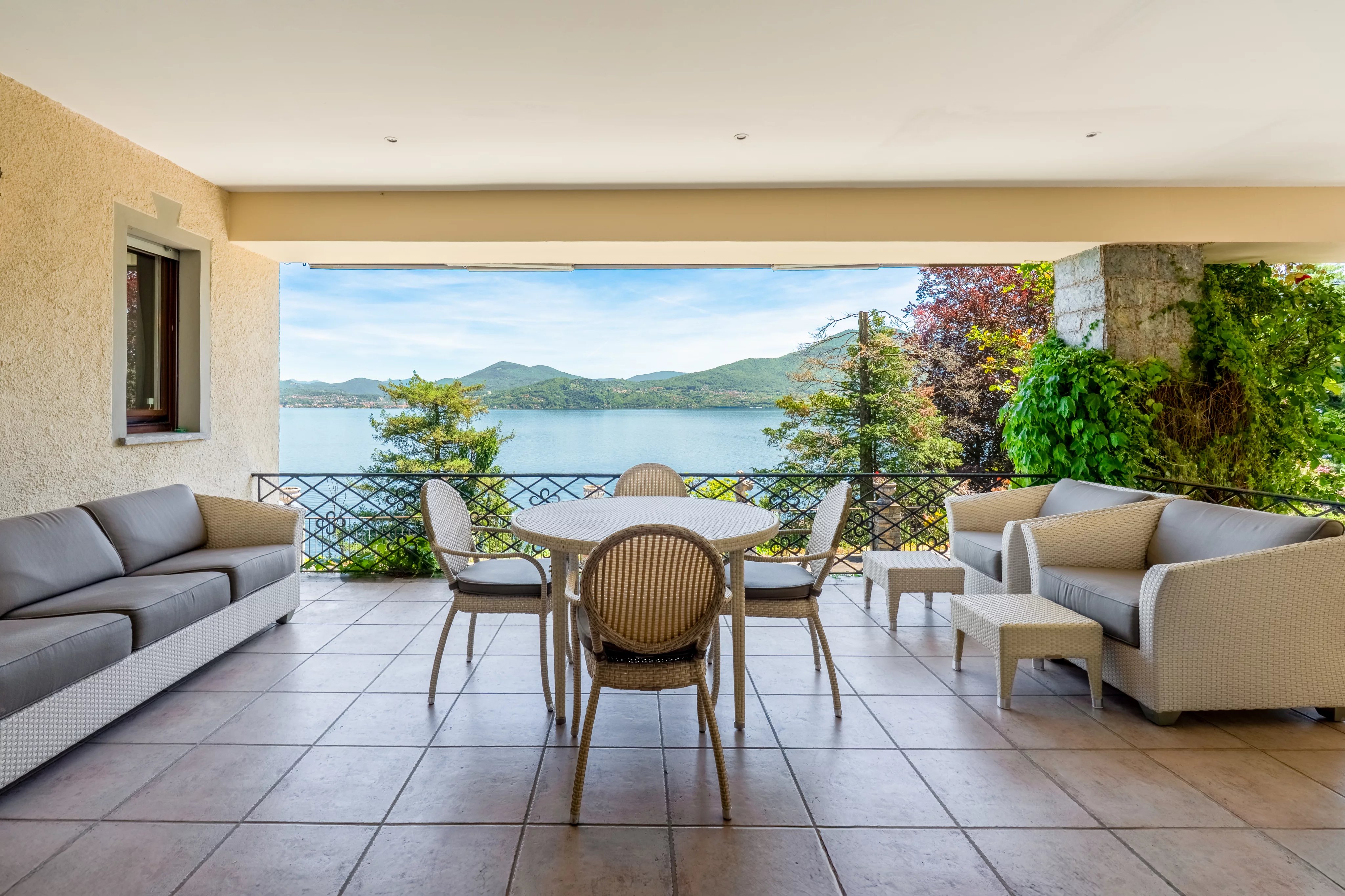 Villa met zwembad en eeuwenoud park aan het Lago Maggiore in Oggebbio - Foto 5