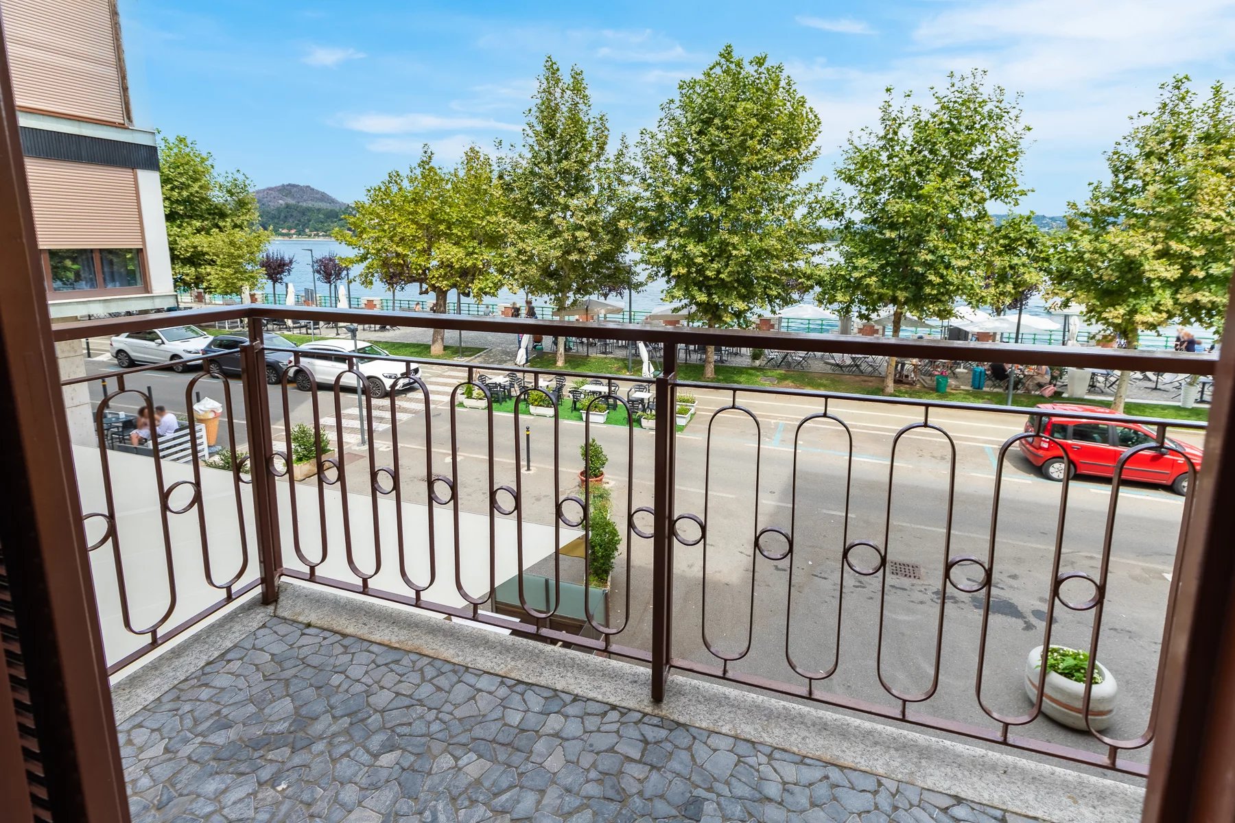 Appartement Elegant appartement aan het Lago Maggiore in Arona in Arona — foto 2