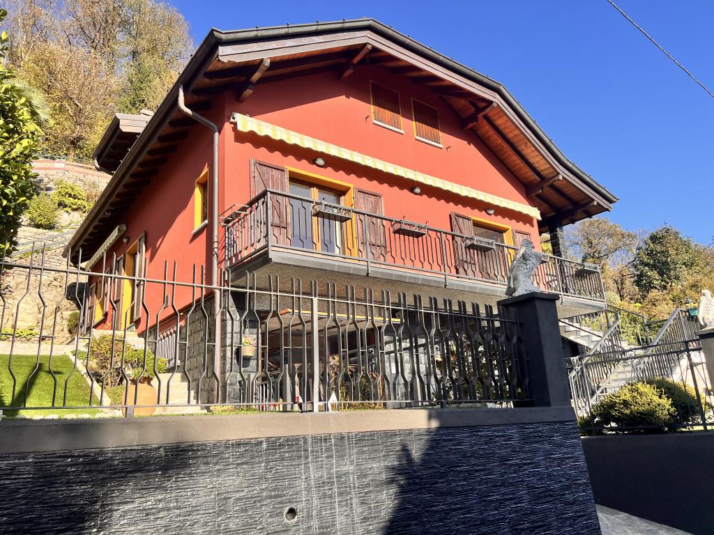 Casa indipendente a Argegno con vista sulle colline - Foto 2