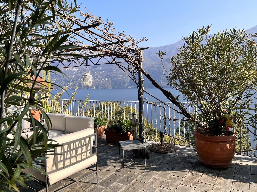 Appartement aan het Comomeer met ruim terras - Foto 3