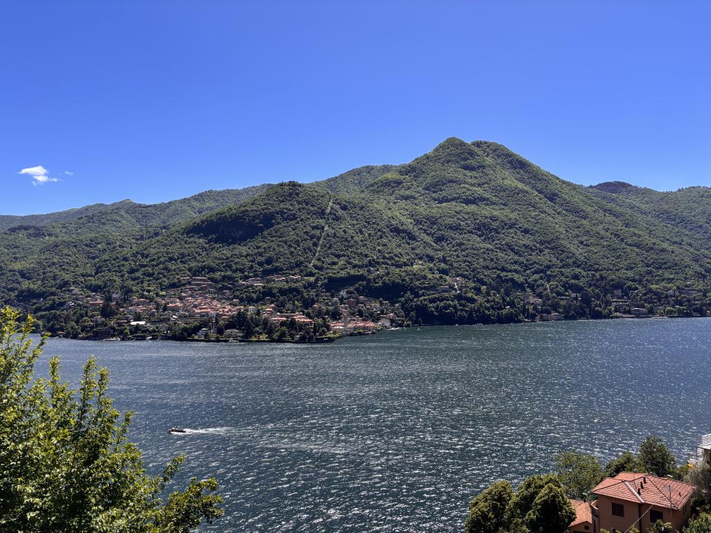Vrijstaande woning Villino in Moltrasio met uitzicht op het Comomeer in Moltrasio — foto 3