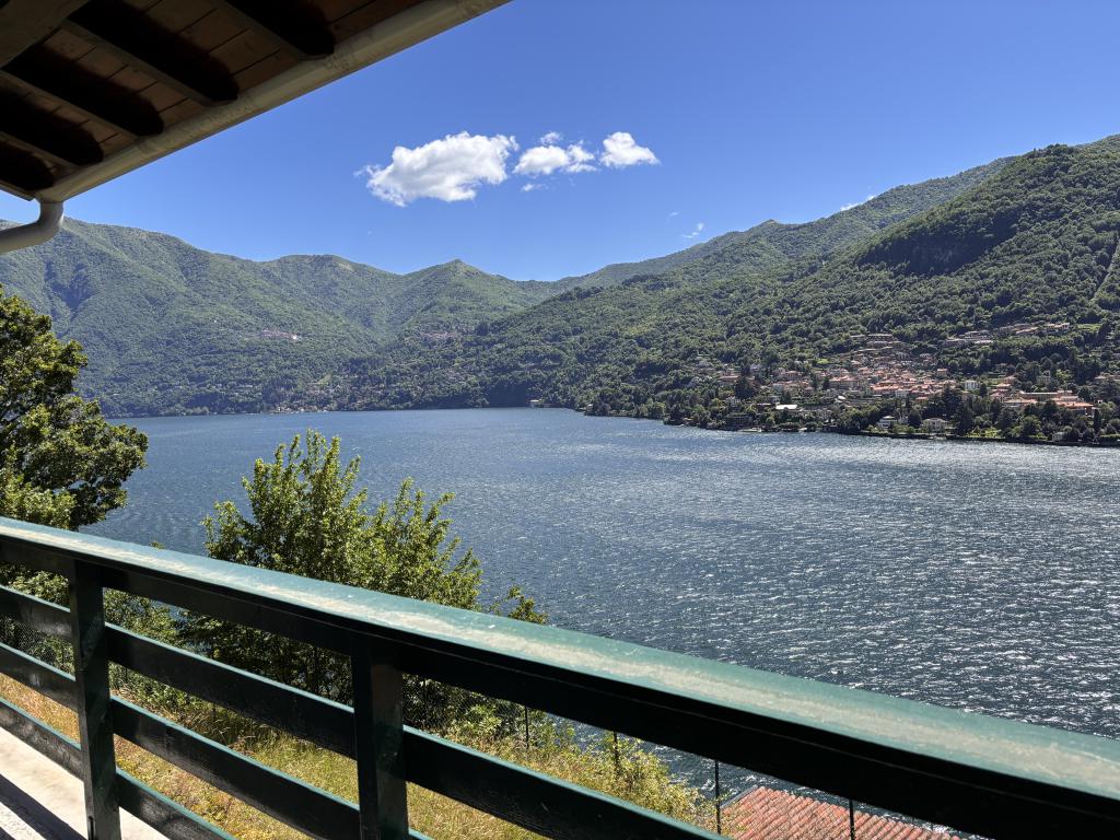 Villino in Moltrasio met uitzicht op het Comomeer - Foto 5