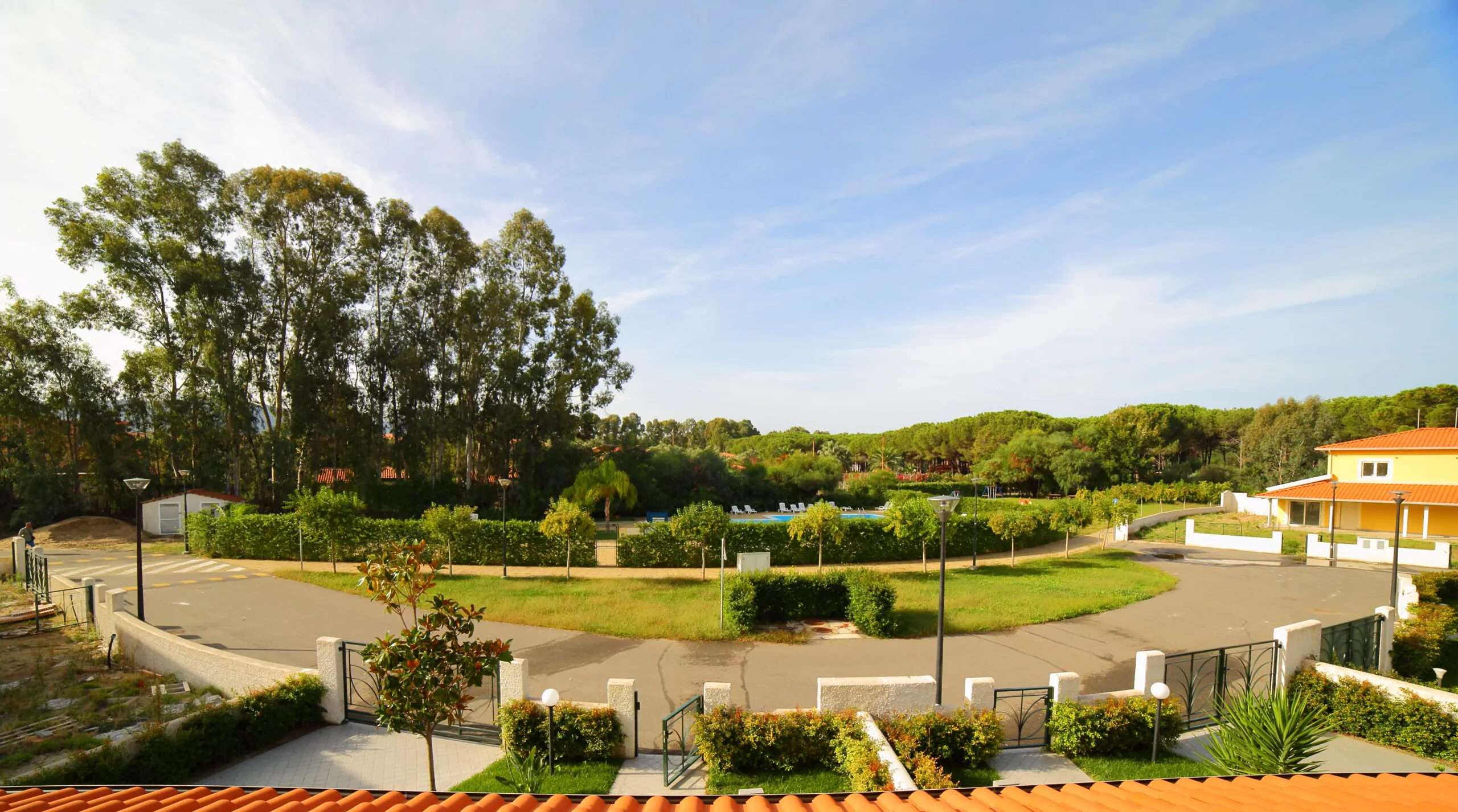 Instapklare rijwoning met tuin en toegang tot privéstrand in Pizzo - Foto 4