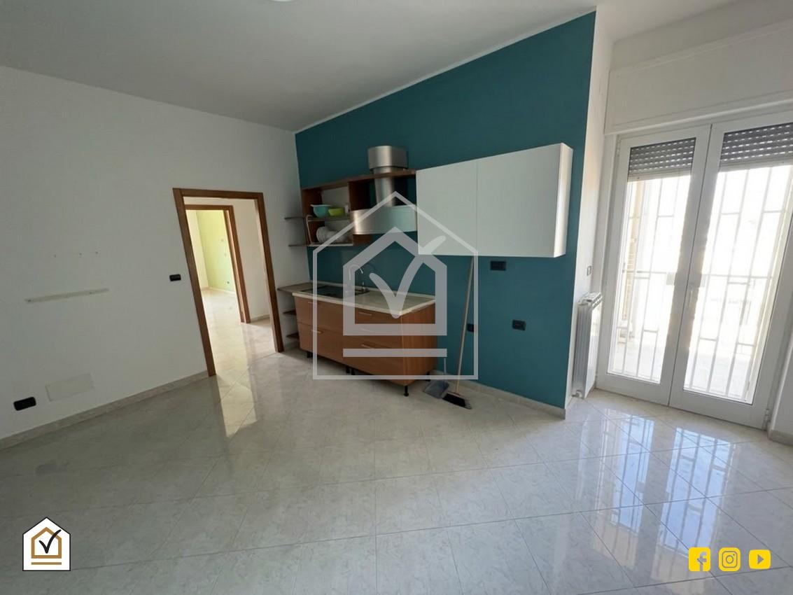 Appartement met garage en balkons in Modugno, Puglia - Foto 3
