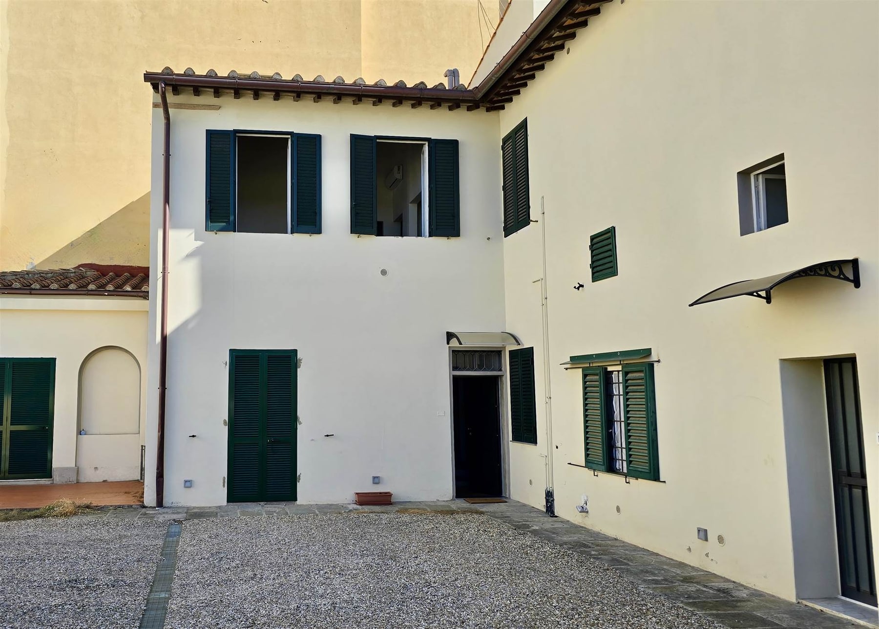 Gerenoveerd appartement in kleinschalig gebouw, Florence - Foto 2